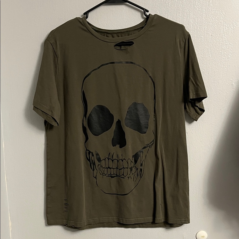 Distressed Olive Skull Graphic T-Shirt